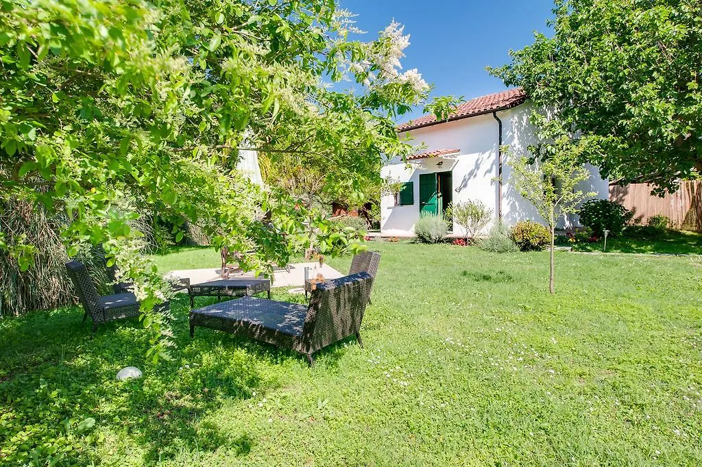 Ferienhaus Villa Il Fienile Ameglia